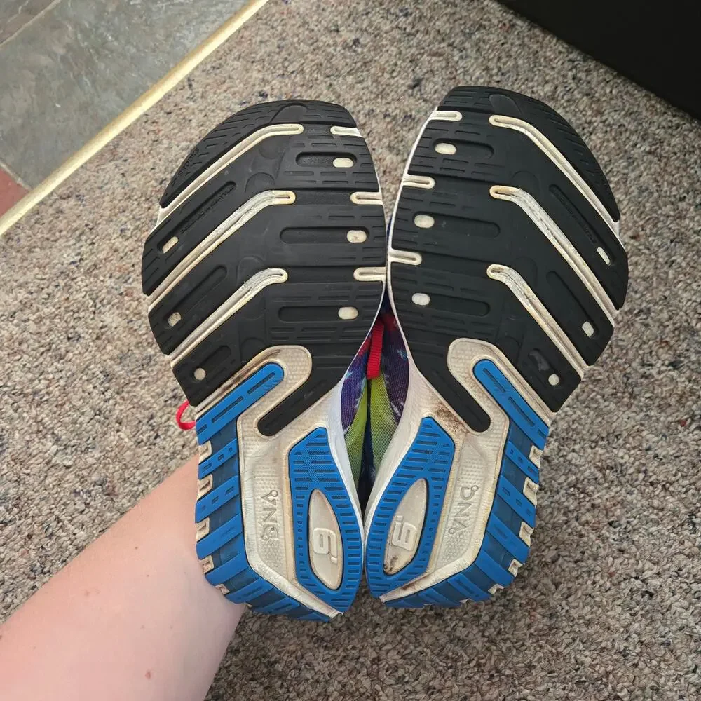 Brooks Launch 9 running shoes tie-dye Women's 6